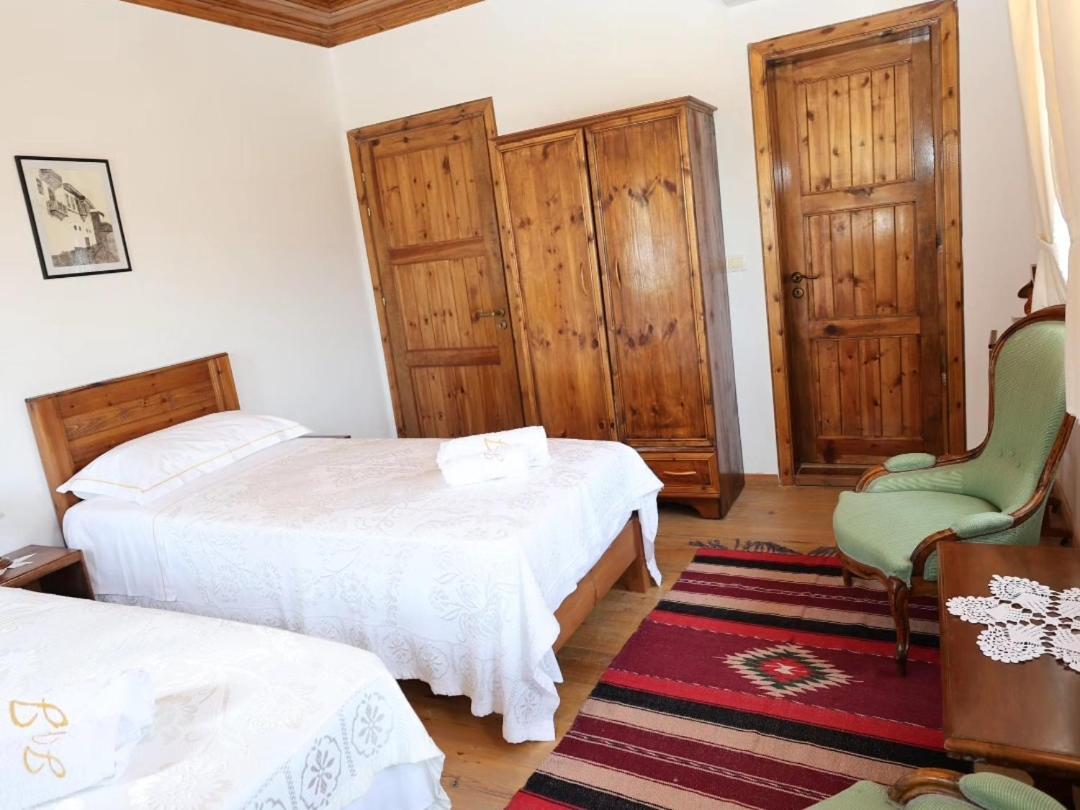 Guest House J.Prifti เบราท ภายนอก รูปภาพ