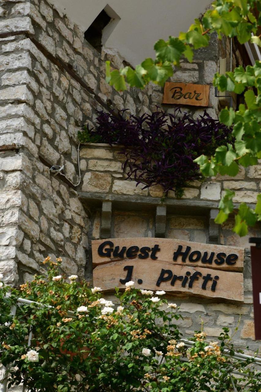 Guest House J.Prifti เบราท ภายนอก รูปภาพ
