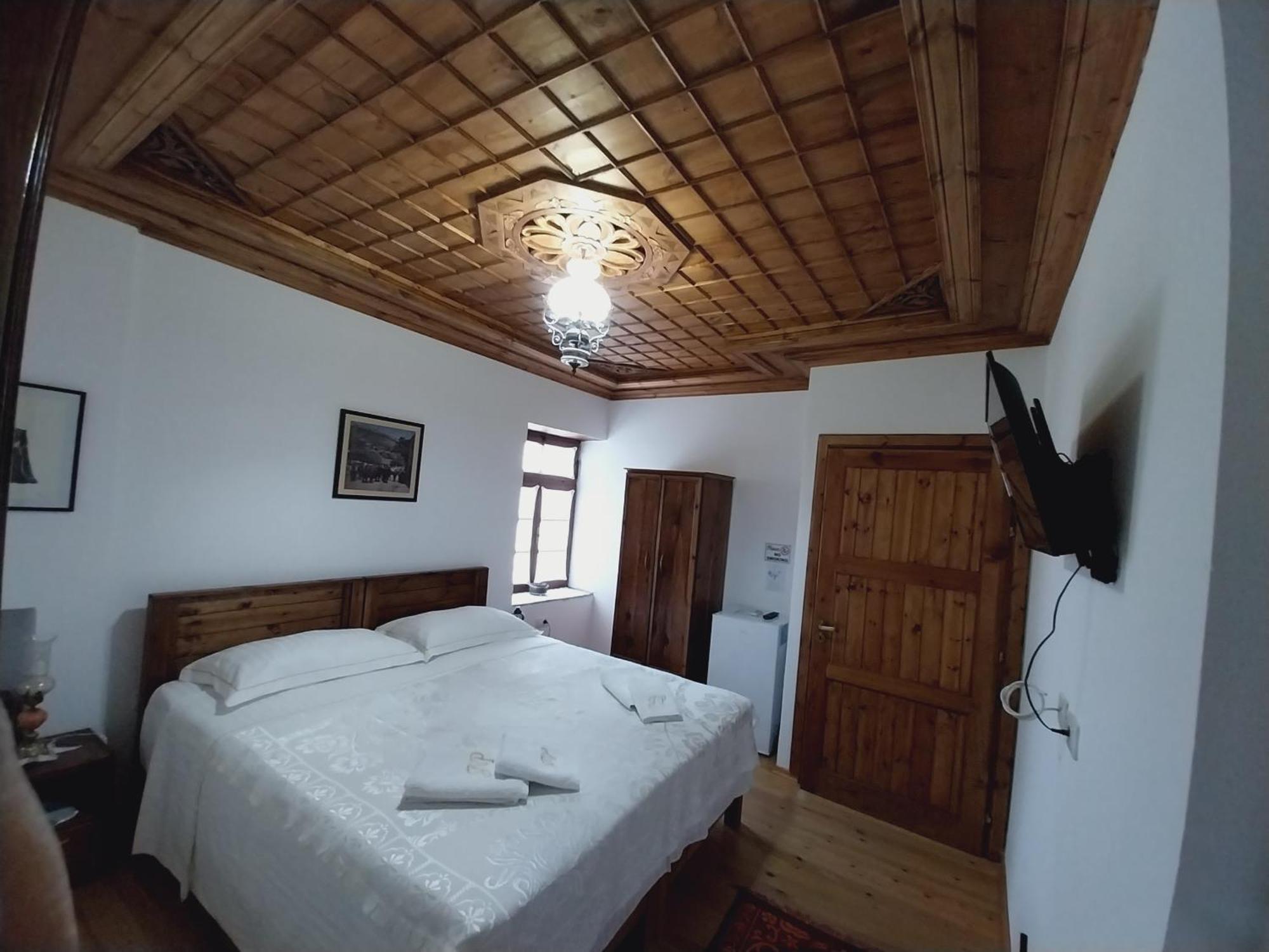 Guest House J.Prifti เบราท ห้อง รูปภาพ