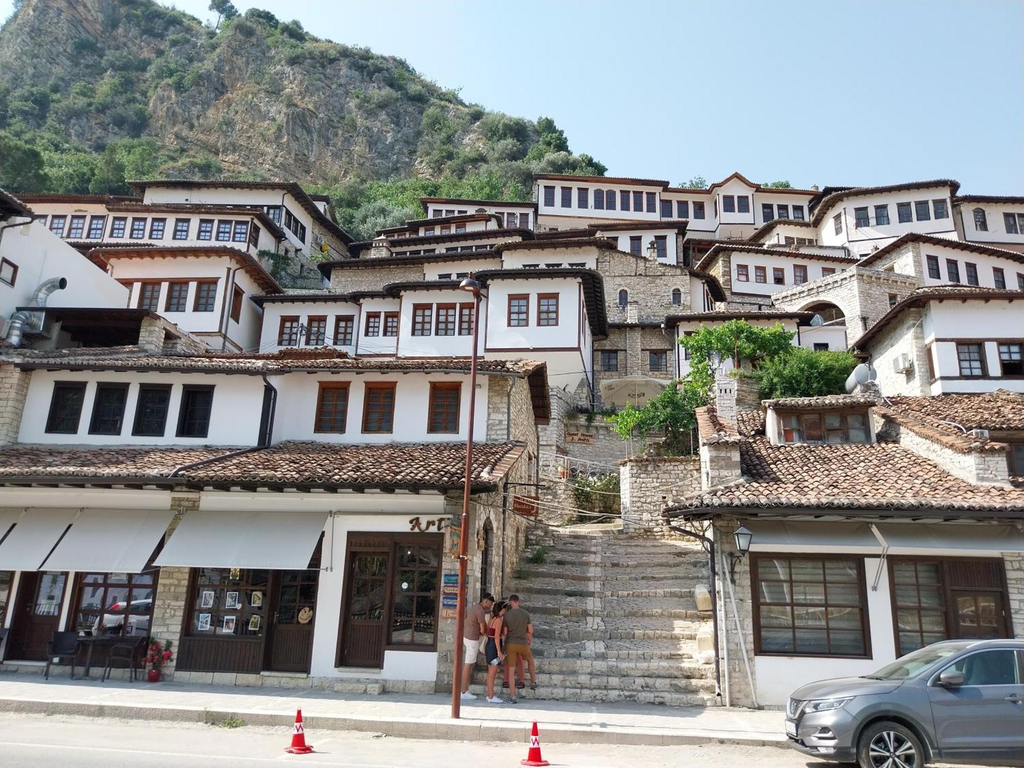 Guest House J.Prifti เบราท ภายนอก รูปภาพ