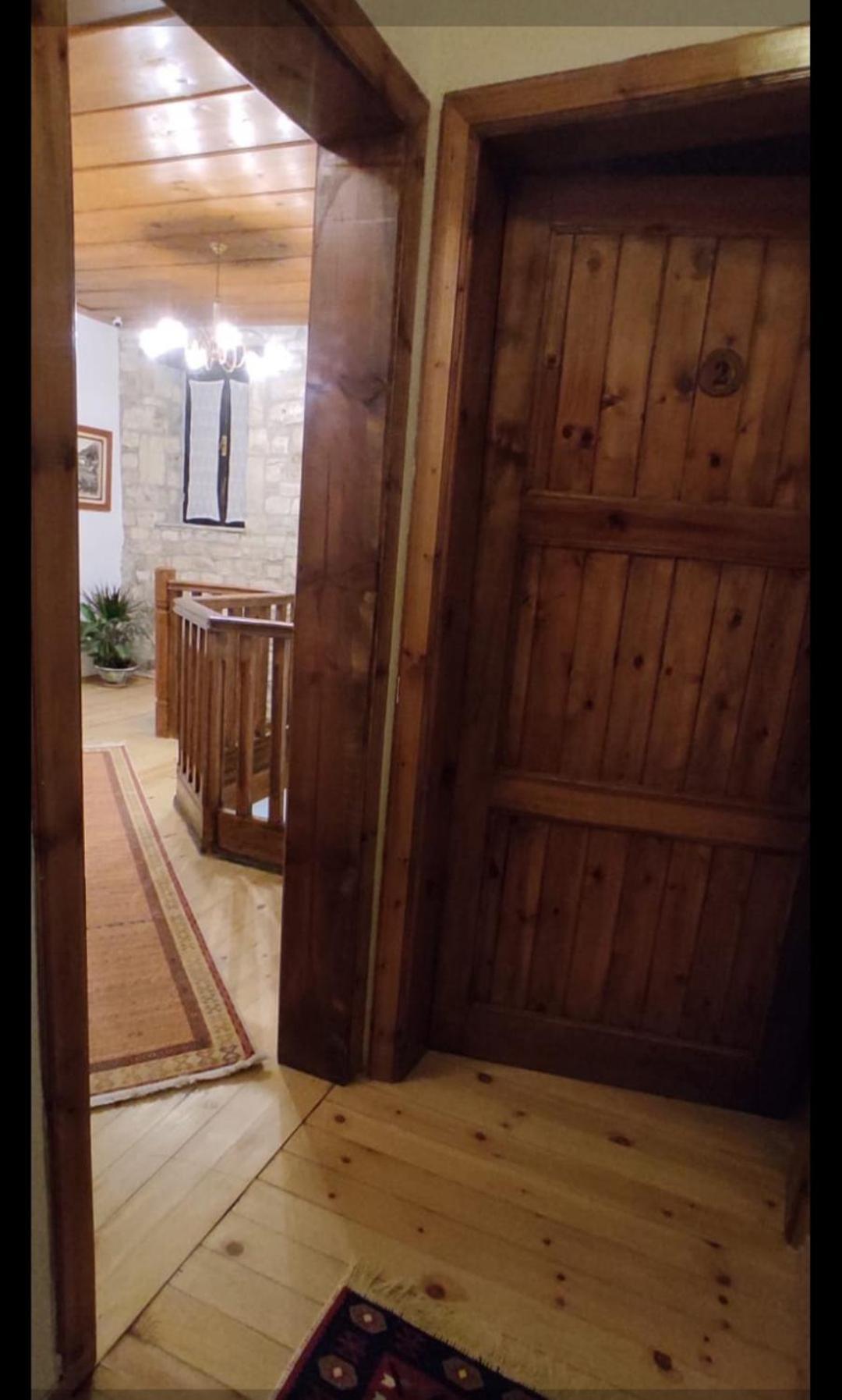 Guest House J.Prifti เบราท ภายนอก รูปภาพ